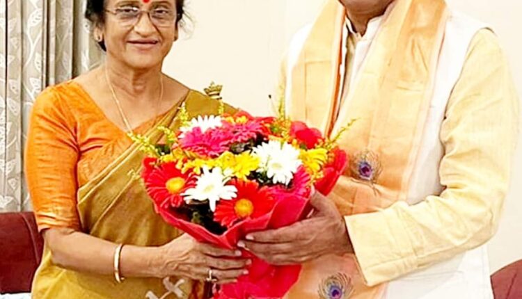 त्रिवेंद्र से मिलीं भाजपा सांसद रीता बहुगुणा जोशी