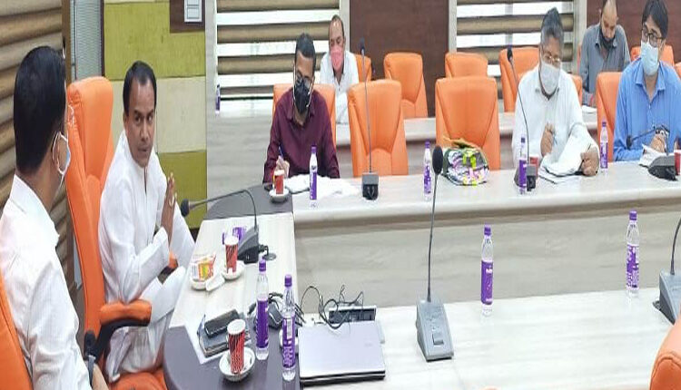 अगली कैबिनेट में आयेगा एमबीबीएस शुल्क कम करने का प्रस्तावः डॉ. धन सिंह रावत