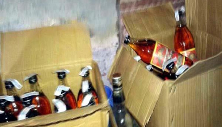 हल्द्वानी पुलिस ने 21 पेटी शराब की बरामद , तस्कर फरार