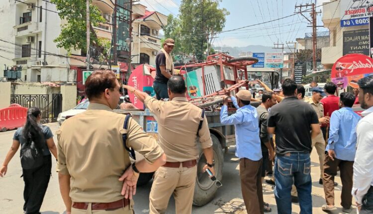 घटना के बाद चारधाम यात्रा रूट पर सुरक्षा और चेकिंग अभियान सख्त  